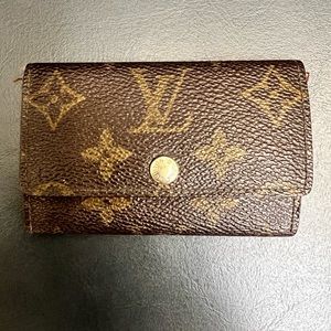 Louis Vuitton Keyholder